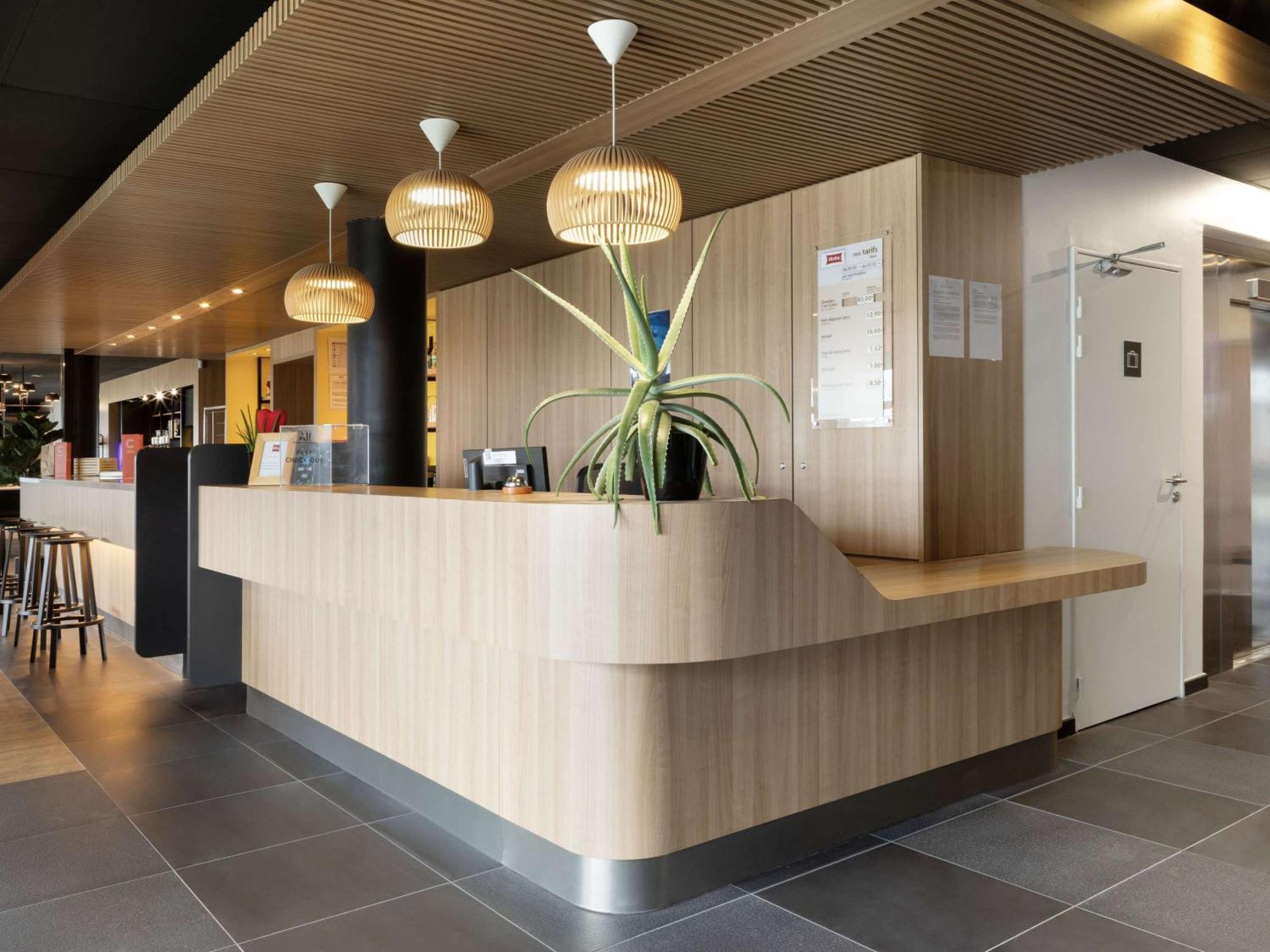 Ibis Douai Dechy Hotel Exterior photo