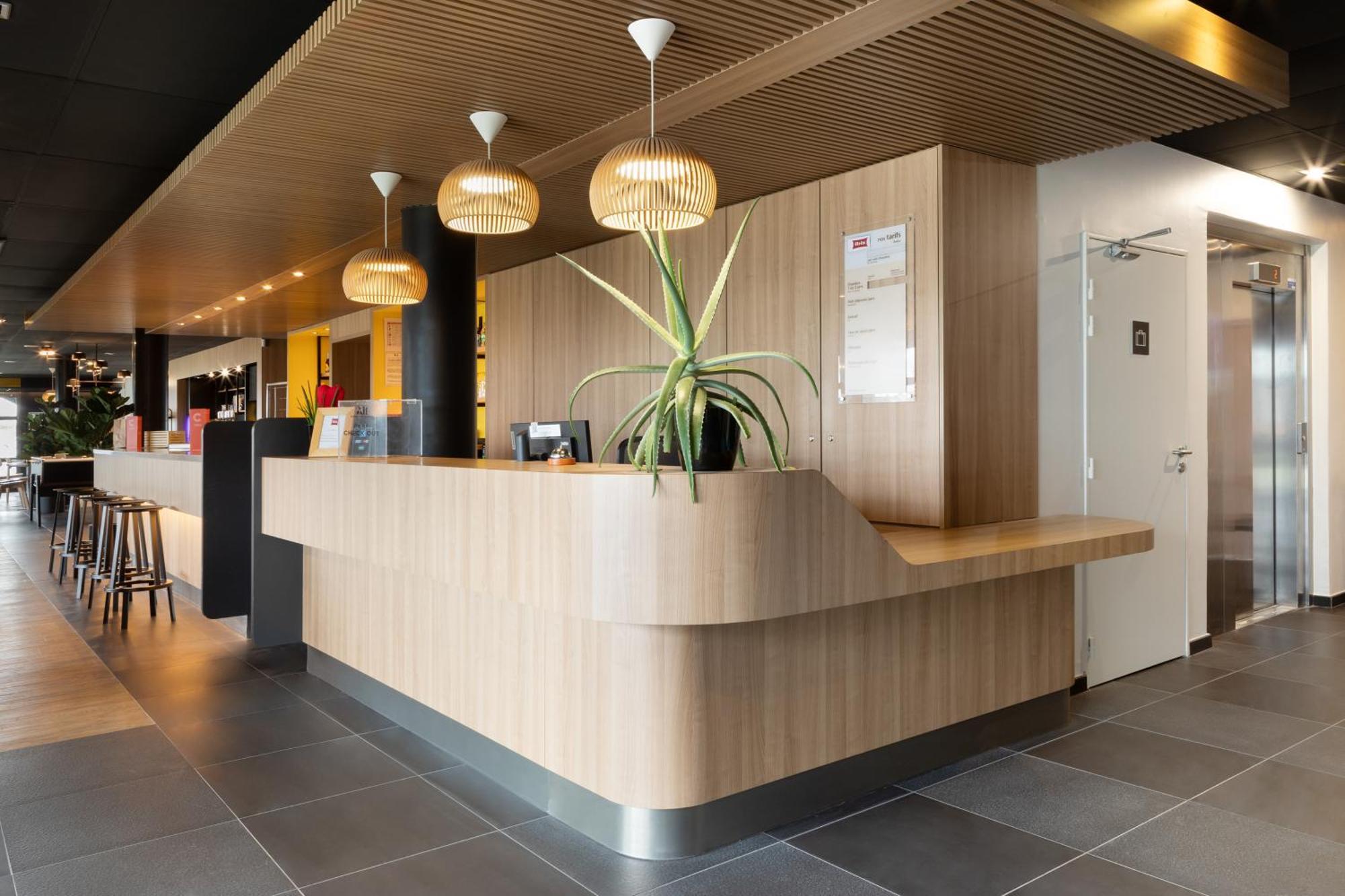 Ibis Douai Dechy Hotel Exterior photo